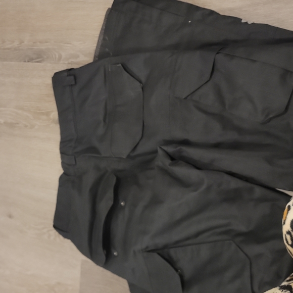 SOLD  Under Armour snowpants - Picture 4 of 4